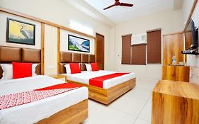 Oyo 40699 Grand Sokhi Hotel Tarn Taran India