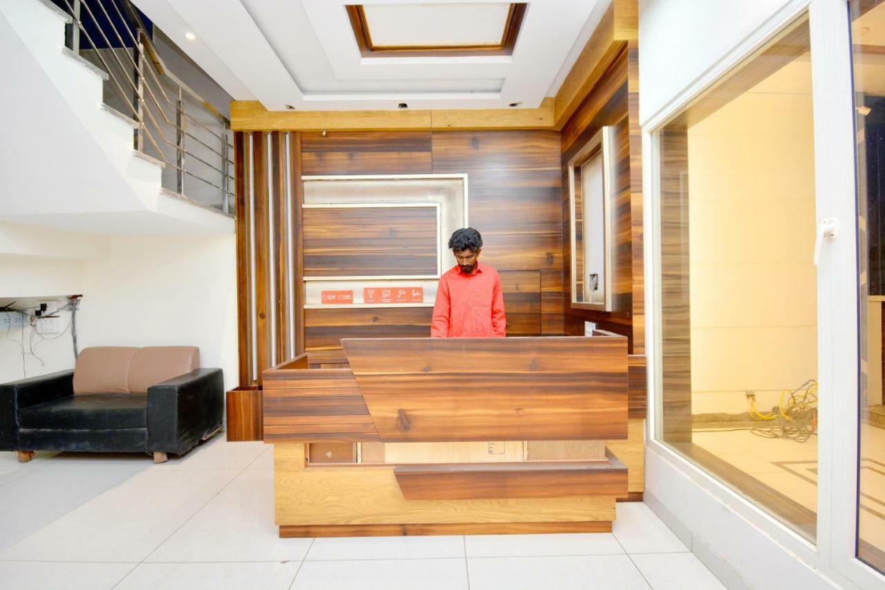 Oyo 40699 Grand Sokhi Hotel Tarn Taran Exterior photo